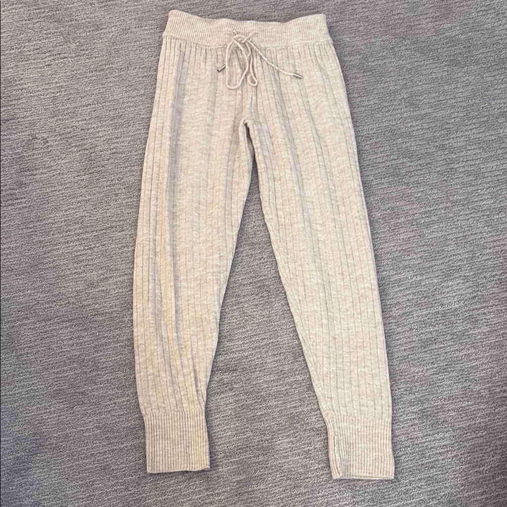 We The Free oatmeal colored Ribbed Joggers